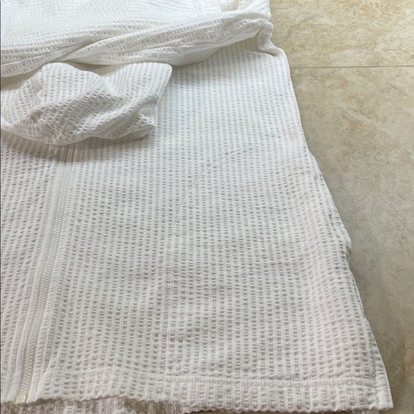 L.L. Bean White Waffle Knit Zip Hoodie 100% Peruvian Cotton Medium Women’s - Picture 6 of 10